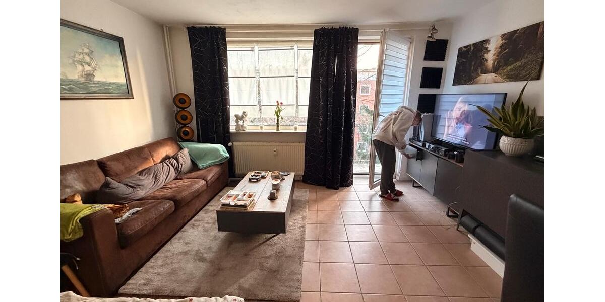 Etagenwohnung Hamburg Eimsbüttel - 1 Zimmer, 37 m&sup2;, 560&euro; | Angebot:25428324