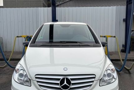 Mercedes-Benz B 170 119.000 km 5.399 &euro; Hamburg 22149
