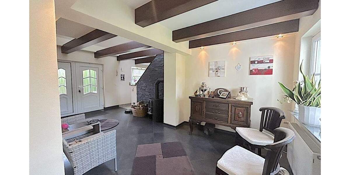 Einfamilienhaus Horst (Holstein) - 7 Zimmer, 216 m&sup2;, 670.000&euro; | Angebot:25726891