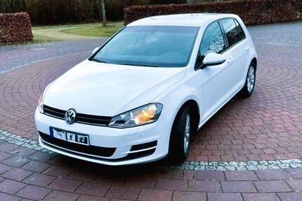 VW Golf 89.723 km 8.999 &euro; Hamburg 22041