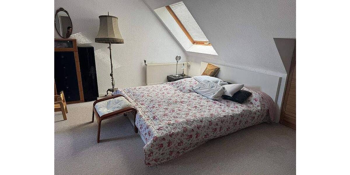 Reihenmittelhaus Hamburg Schnelsen - 1 Zimmer, 150 m&sup2;, 3.500&euro; | Angebot:25985928