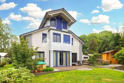 Haus Kisdorf - 8 Zimmer, 250 m&sup2;, 699.000&euro; | Angebot:25773206