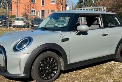 Mini ONE 97.780 km 14.999 &euro; Hamburg 22043