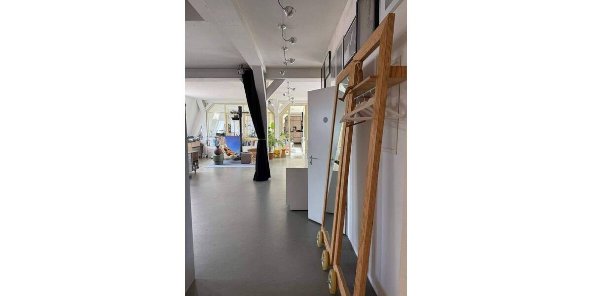 Gewerbeobjekt Hamburg Sternschanze - 4 Zimmer, 200 m&sup2;, 3.600&euro; | Angebot:25735117