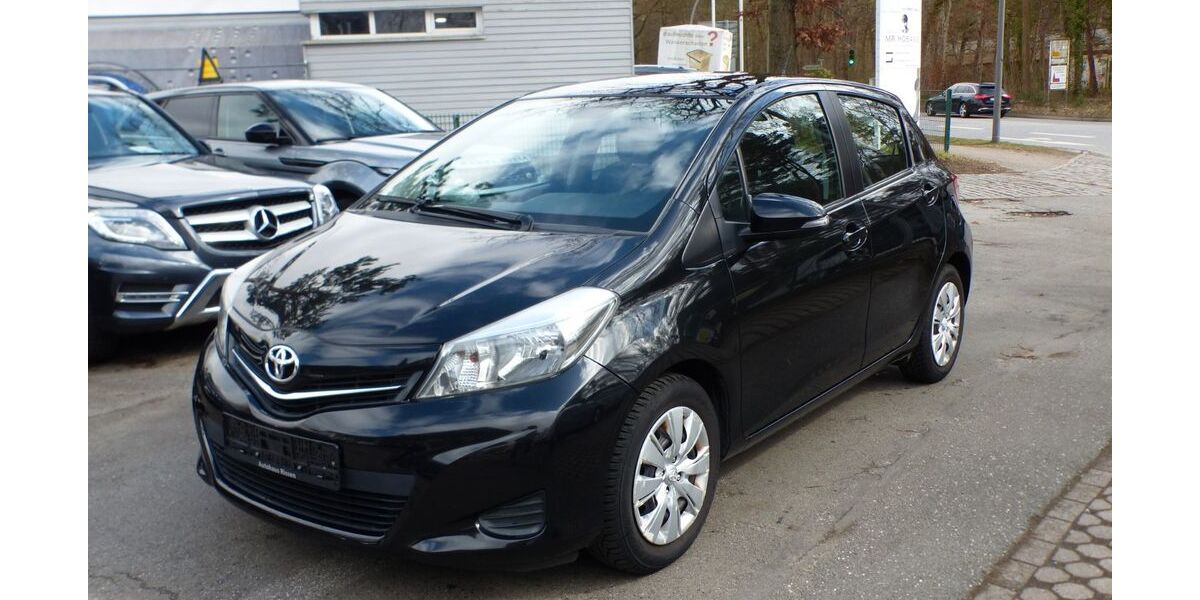 Toyota Yaris 76.000 km 6.599 &euro; Hamburg 22559