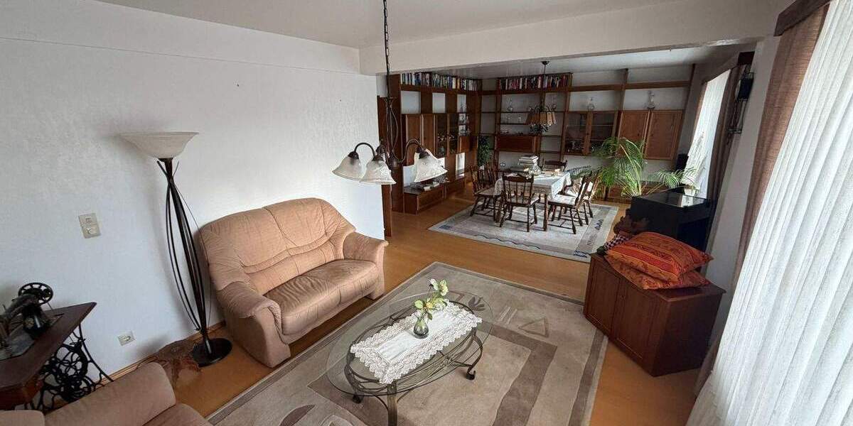 Mehrfamilienhaus, Wohnhaus Heist - 8 Zimmer, 214 m&sup2;, 495.000&euro; | Angebot:25742353