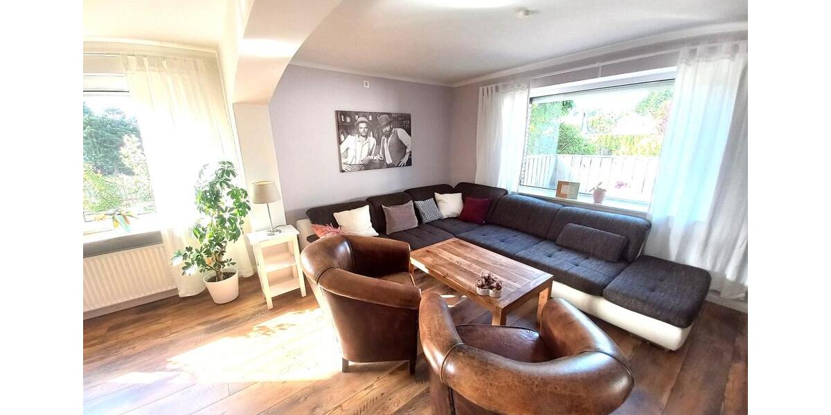 Einfamilienhaus Kiebitzreihe - 3 Zimmer, 126 m&sup2;, 1.500&euro; | Angebot:25861404