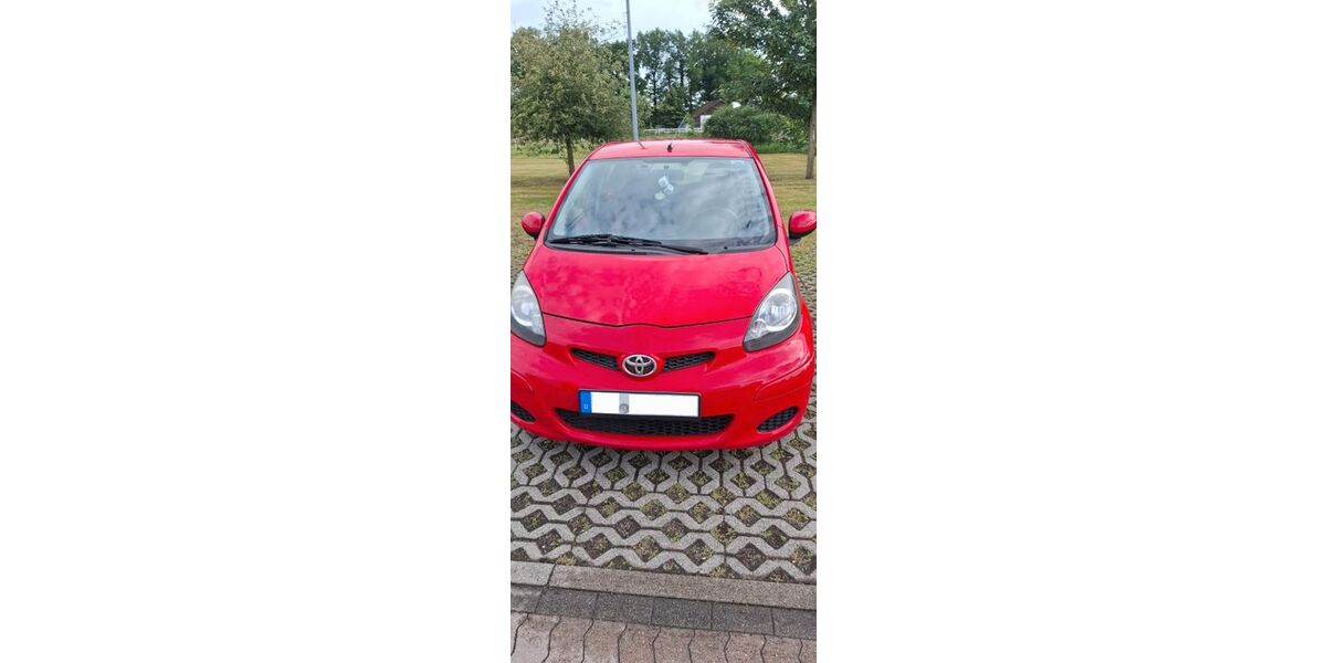 Toyota Aygo (X) 104.441 km 4.000 &euro; Wrist 25563