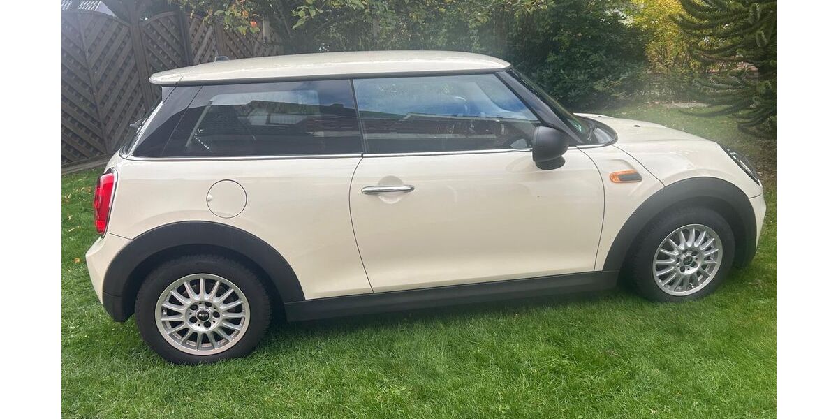 Mini ONE 145.000 km 7.200 &euro; Bargfeld-Stegen 23863