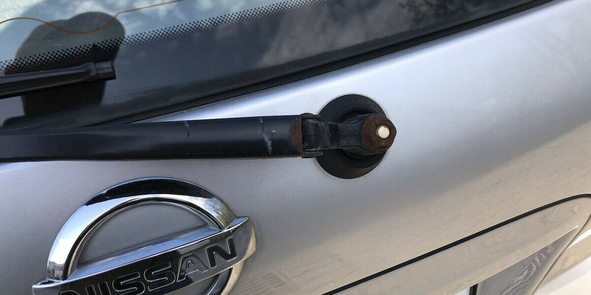 Nissan Almera Tino Luxury 189.500 km 1.999 &euro; Hamburg 22339