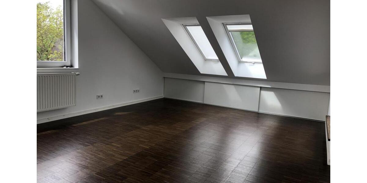 Dachgeschoßwohnung Hamburg Wandsbek - 2 Zimmer, 76 m&sup2;, 1.249&euro; | Angebot:25802520