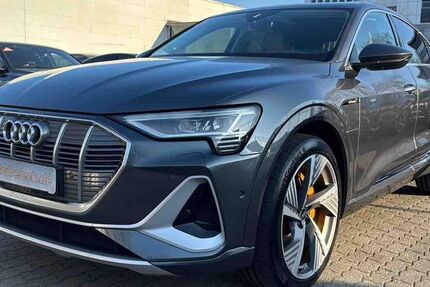 Audi e-tron 38.364 km 30.950 &euro; Hamburg 22047