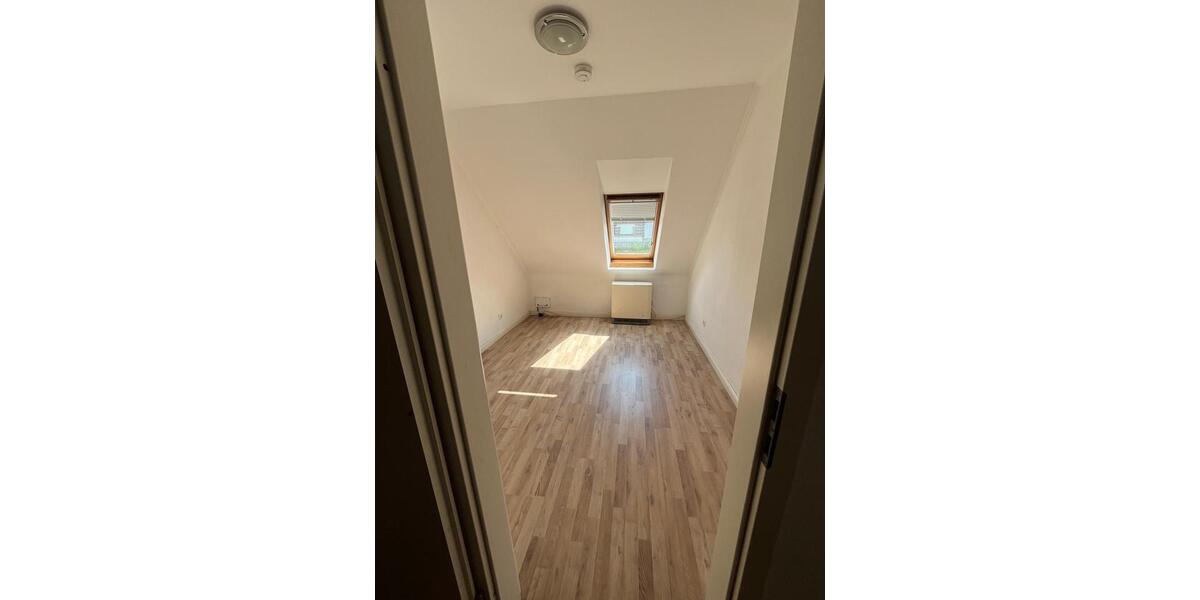 Dachgeschoßwohnung Bargfeld-Stegen Stegen - 4 Zimmer, 89 m&sup2;, 1.100&euro; | Angebot:24623629