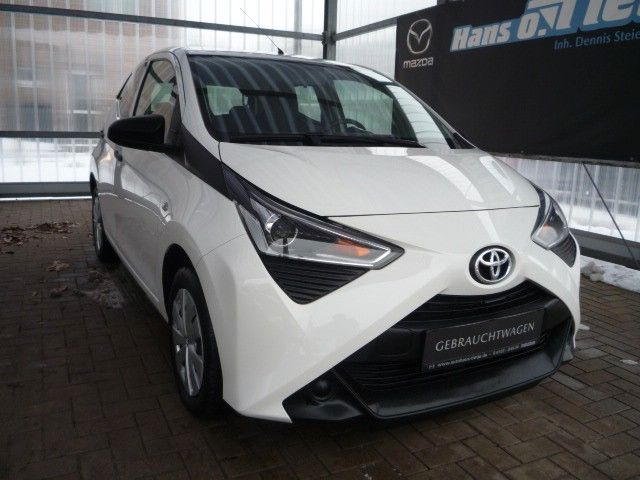 Toyota Aygo (X) 50.100 km 9.390 &euro; Holm Krs. Pinneberg 25488