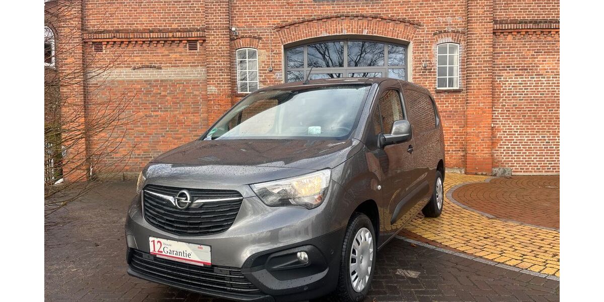 Opel Combo 111.111 km 10.999 &euro; Delingsdorf 22941