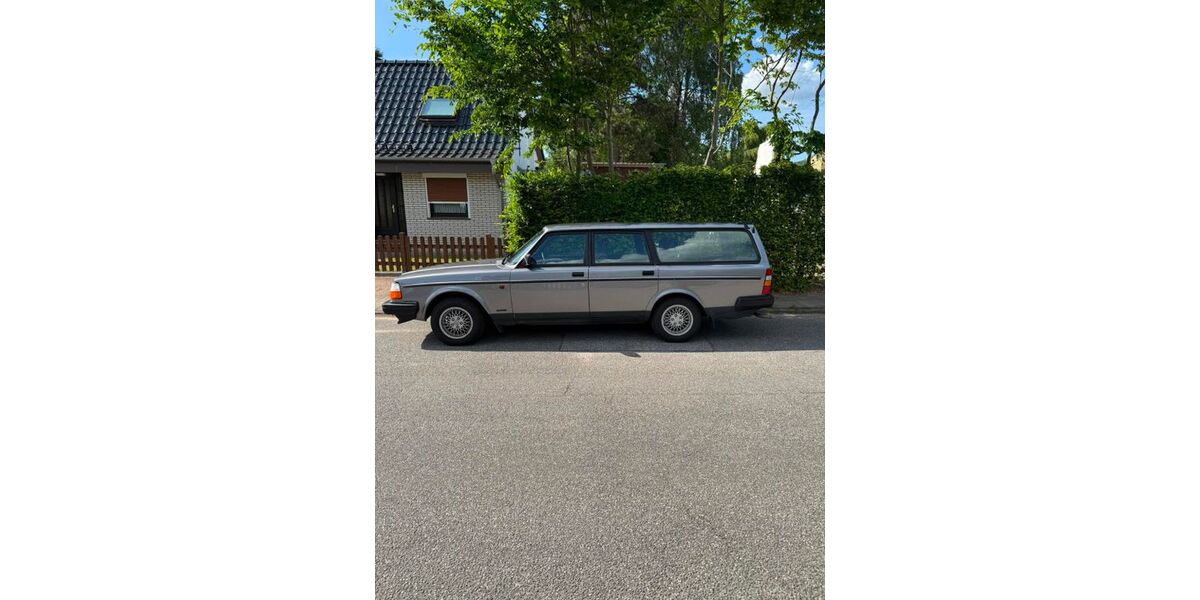 Volvo 240 259.750 km 14.800 &euro; Hamburg 22419