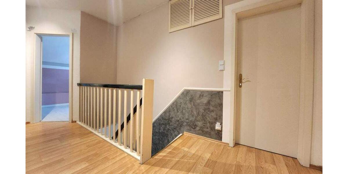 Terrassenwohnung Nahe - 6 Zimmer, 170 m&sup2;, 380.000&euro; | Angebot:25682405