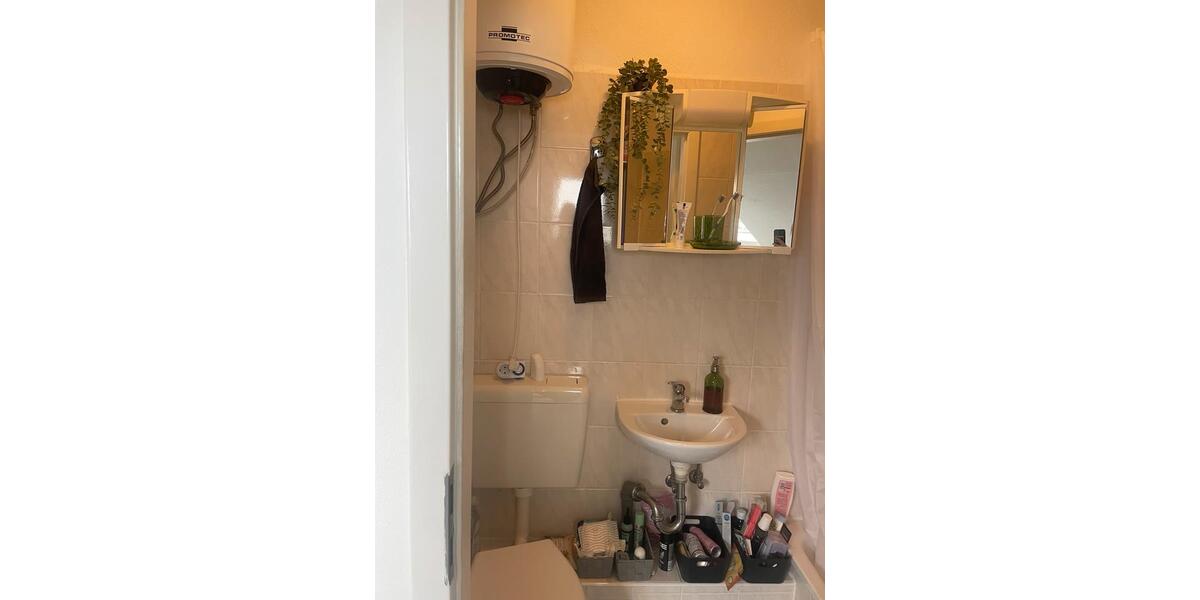 Etagenwohnung Hamburg Altona-Nord - 1 Zimmer, 16 m&sup2;, 630&euro; | Angebot:25546431