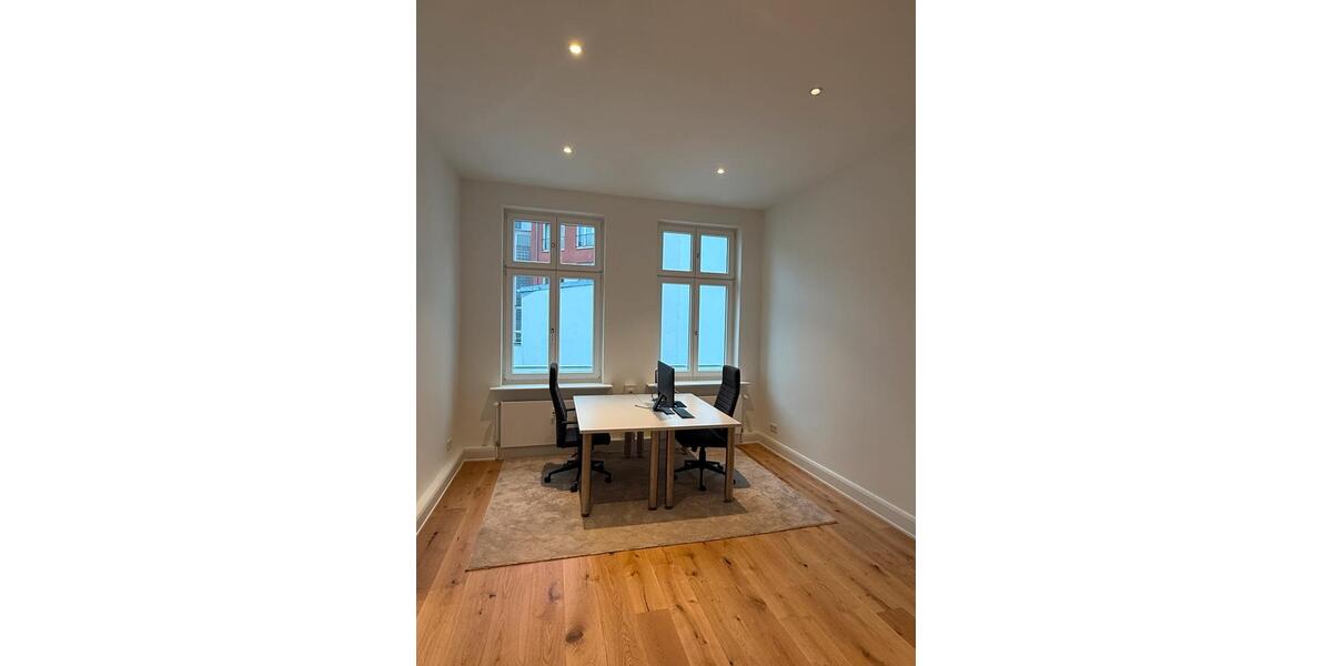 Gewerbeobjekt Hamburg Harvestehude - 1.500&euro; | Angebot:25080347