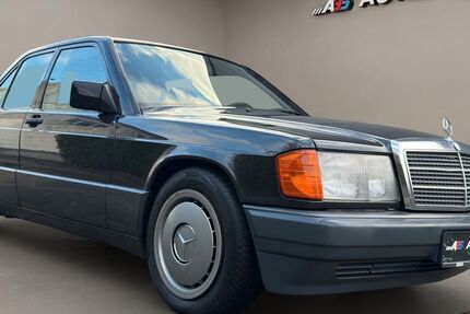 Mercedes-Benz 190 146.900 km 7.350 &euro; Hamburg 22305