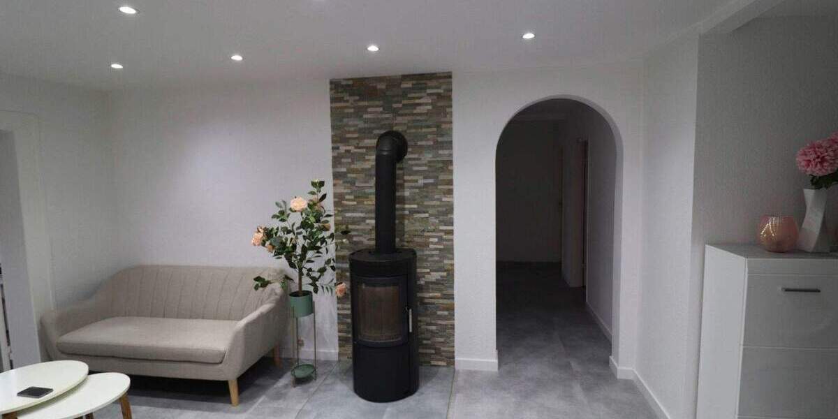 Einfamilienhaus Groß Niendorf - 7 Zimmer, 215 m&sup2;, 695.000&euro; | Angebot:25769322