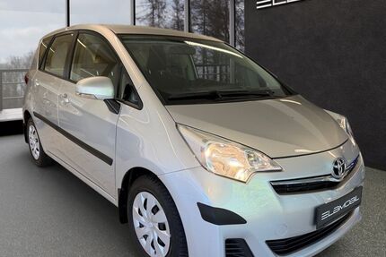 Toyota Verso-S 33.730 km 11.980 &euro; Hamburg 20537