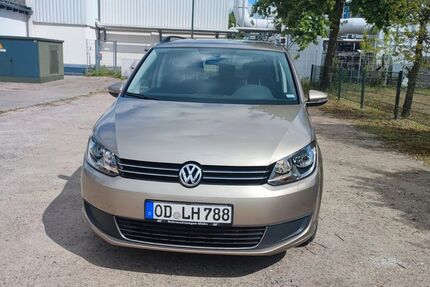 VW Touran 74.000 km 10.700 &euro; Ahrensburg 22926