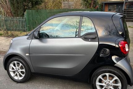 Smart ForTwo 114.318 km 7.400 &euro; Hamburg 21129