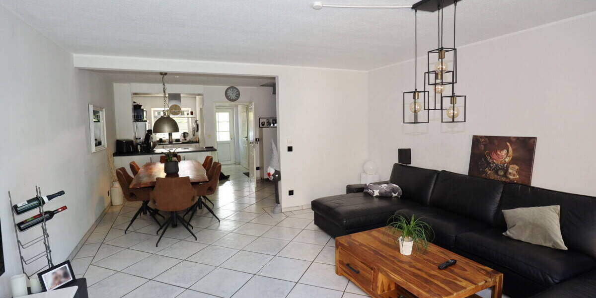 Reihenmittelhaus Kaltenkirchen - 4 Zimmer, 100 m&sup2;, 349.000&euro; | Angebot:26787224