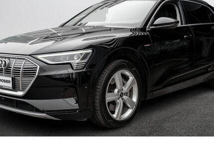 Audi e-tron 35.250 km 34.990 &euro; Rellingen/Hamburg 25462