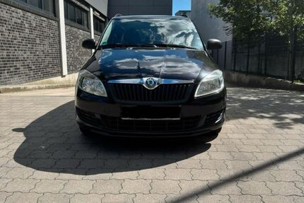 Skoda Fabia 207.805 km 2.690 &euro; Hamburg 20537