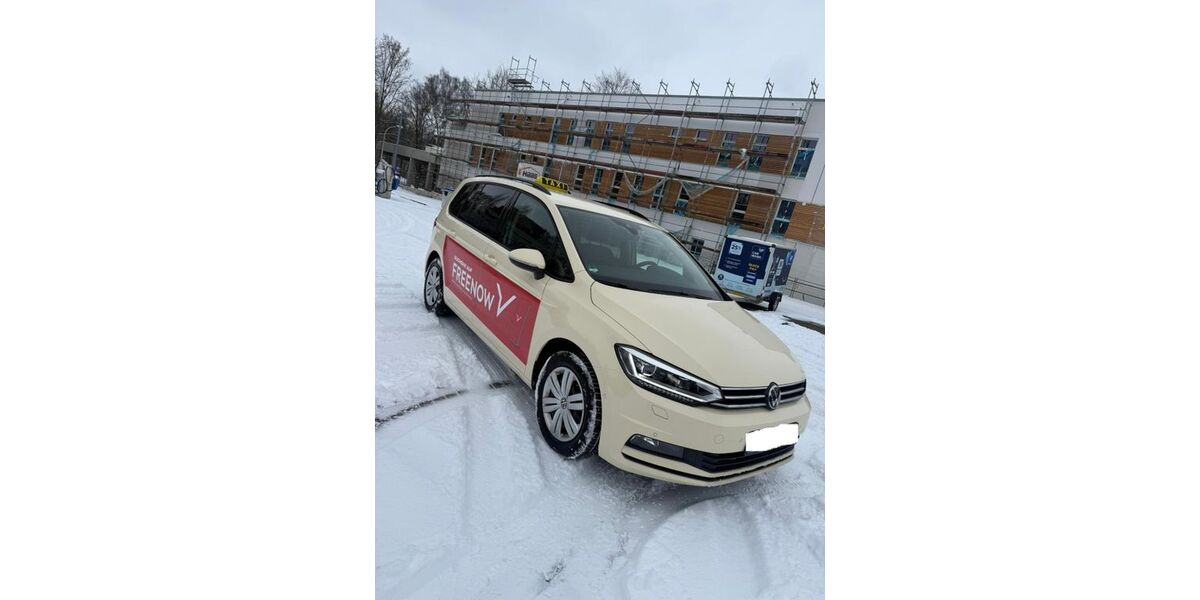 VW Touran 84.000 km 19.950 &euro; Hamburg 20537