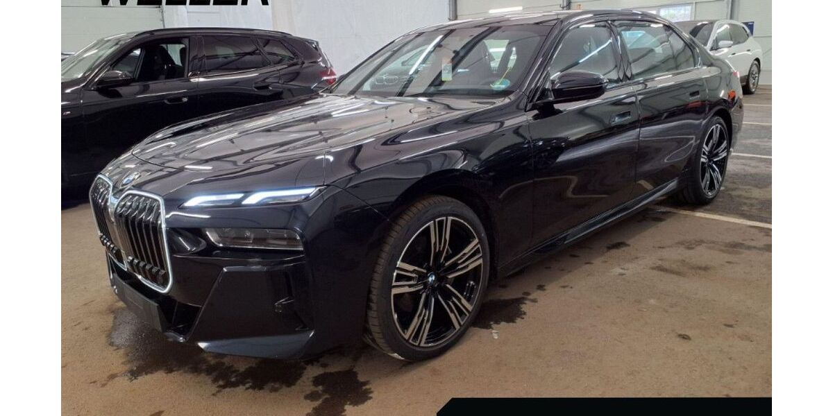 BMW 740 24.429 km 91.350 &euro; Hamburg 21073