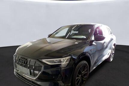 Audi e-tron 65.942 km 32.990 &euro; Hamburg 22047