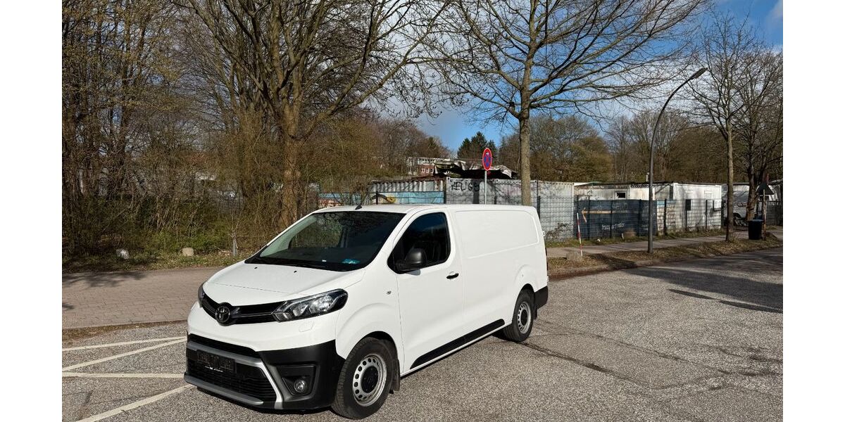 Toyota Proace (Verso) 103.193 km 11.500 &euro; HAMBURG 22113