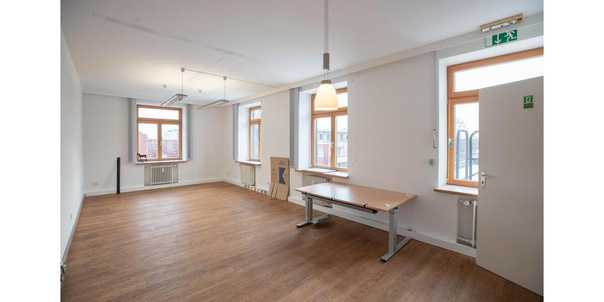 Gewerbeobjekt Elmshorn - 809&euro; | Angebot:25082584