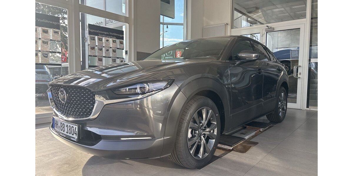 Mazda CX-30 2.420 km 32.950 &euro; Hamburg 22761