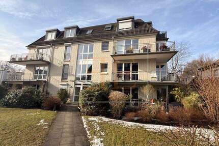 Lichtdurchflutete 2.-Zimmer Wohnung mit großem Balkon und Tiefgaragenstellplatz - Wohnung Hamburg / Lurup Lurup | Angebot:25790655