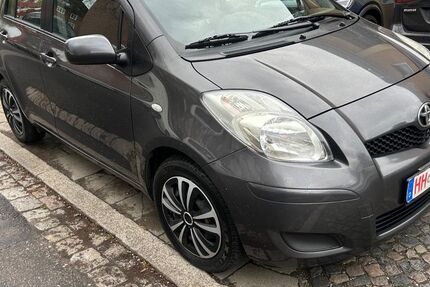 Toyota Yaris 64.000 km 5.490 &euro; Hamburg 22297