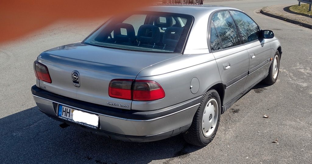 Opel Omega 113.700 km 2.500 &euro; Hamburg 21033