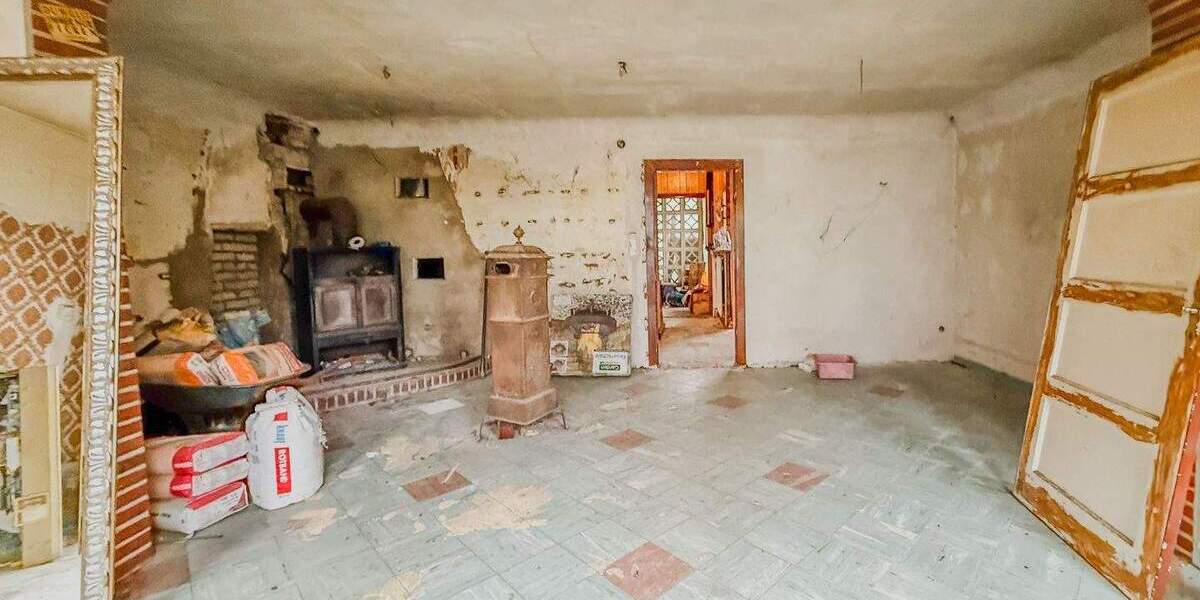 Doppelhaushälfte Hamburg Langenhorn - 3 Zimmer, 127 m&sup2;, 125.000&euro; | Angebot:25679203