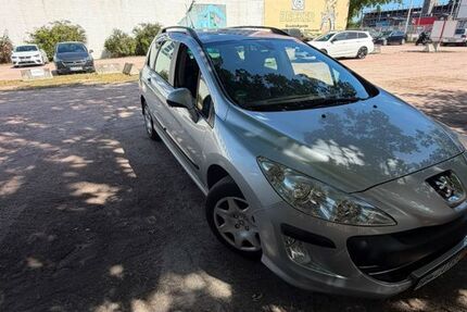 Peugeot 308 138.675 km 2.900 &euro; Hamburg 22115