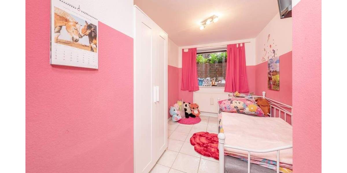 Mehrfamilienhaus, Wohnhaus Reinbek - 5 Zimmer, 157 m&sup2;, 675.000&euro; | Angebot:25728831