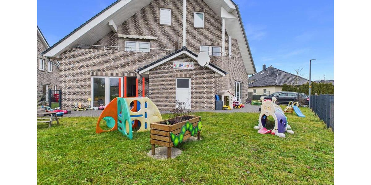 Etagenwohnung Lasbek - 6 Zimmer, 160 m&sup2;, 2.400&euro; | Angebot:25963322