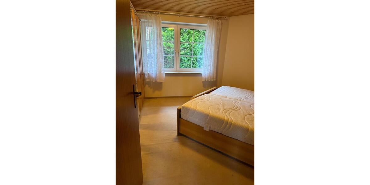 Etagenwohnung Hamburg Harburg - 4 Zimmer, 180 m&sup2;, 1.980&euro; | Angebot:23773026