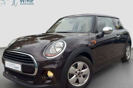 Mini One 67.822 km 8.590 &euro; Hamburg 22045