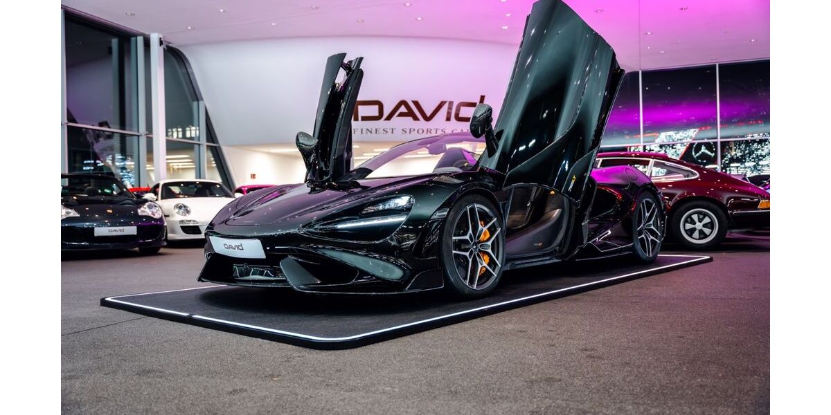 McLaren 765LT 27.879 km 379.765 &euro; Hamburg 22047