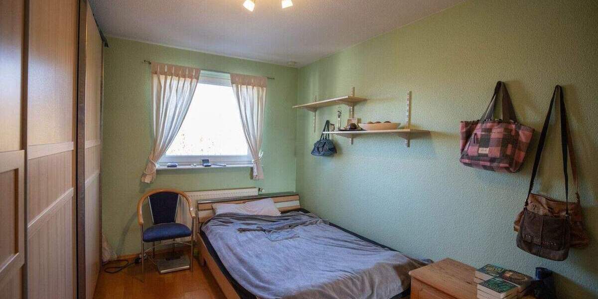 Reihenmittelhaus Uetersen - 5 Zimmer, 121 m&sup2;, 299.000&euro; | Angebot:25663037