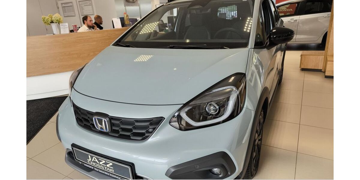 Honda Jazz 8.800 km 26.990 &euro; Braak 22145
