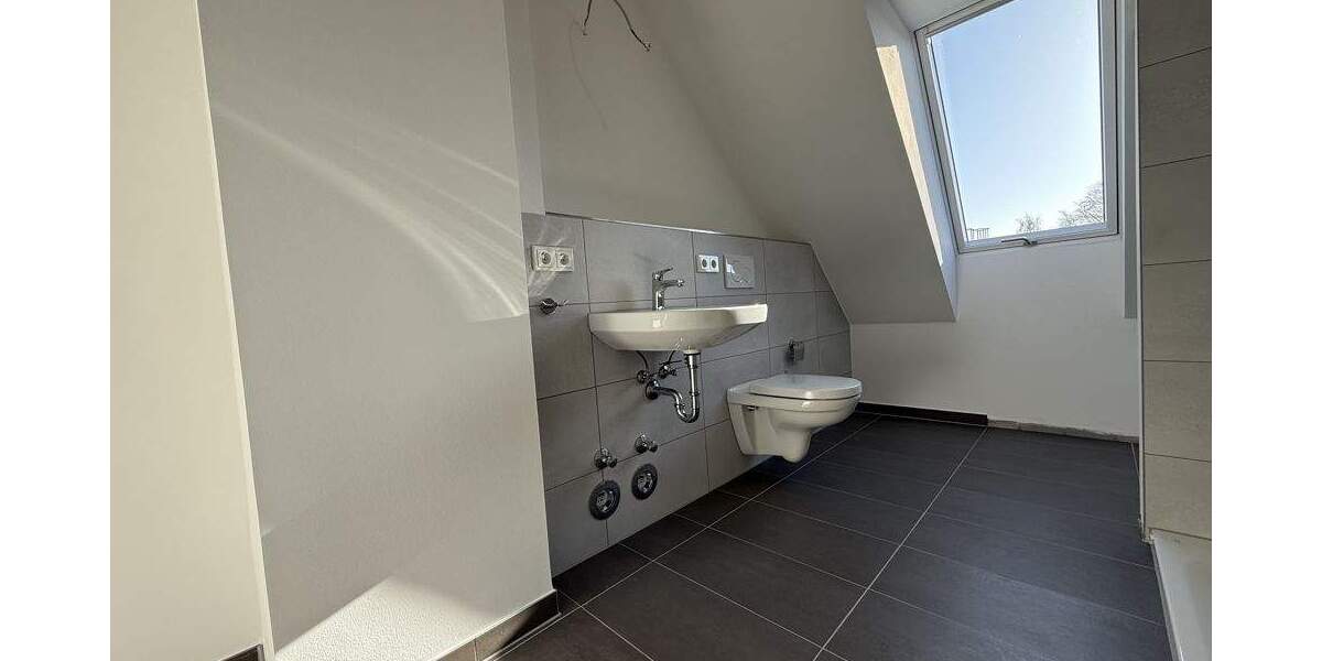 Etagenwohnung Bad Bramstedt - 4 Zimmer, 88 m&sup2;, 1.300&euro; | Angebot:25770183